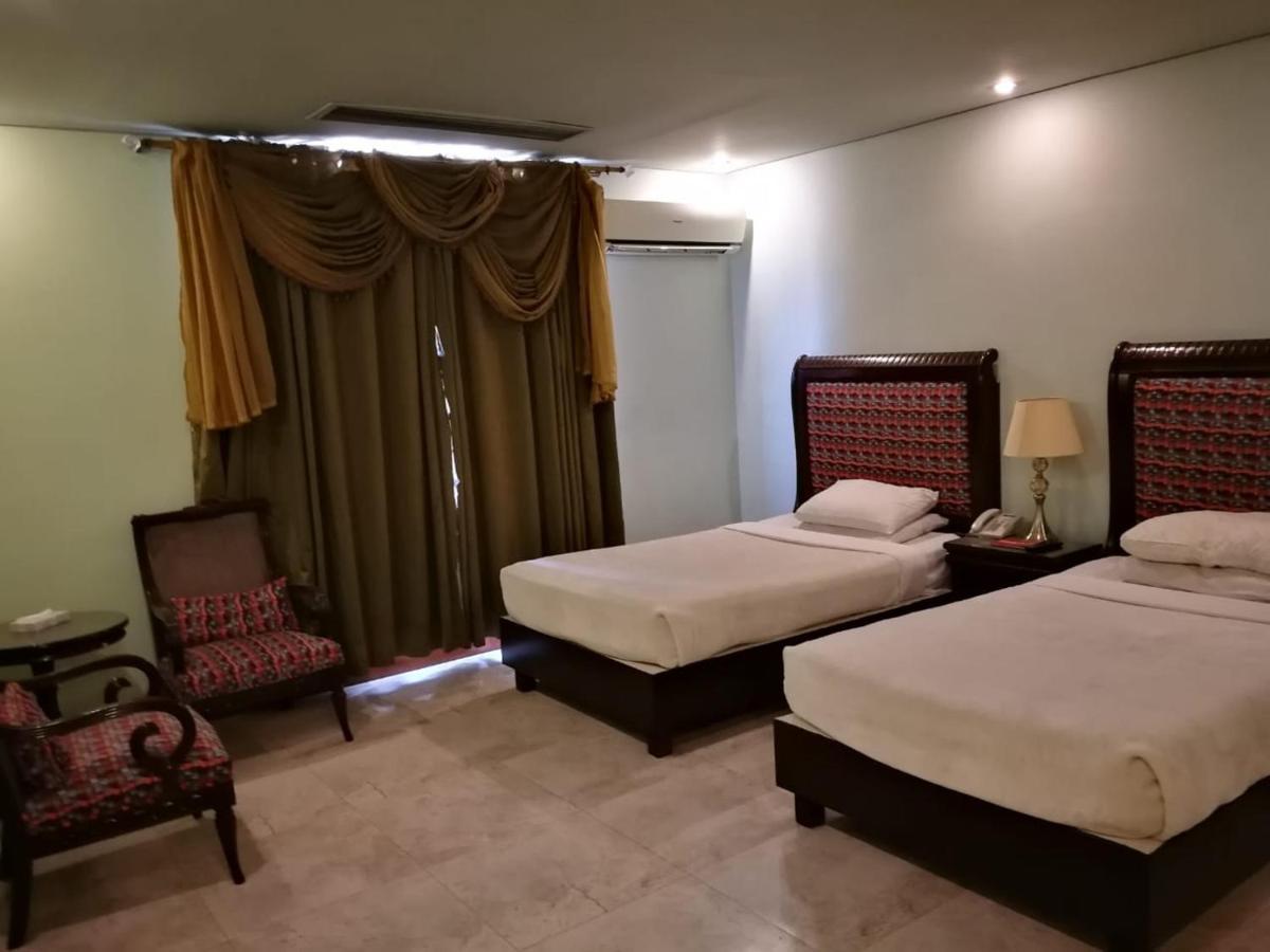Regency Inn Hotel Lahore Extérieur photo