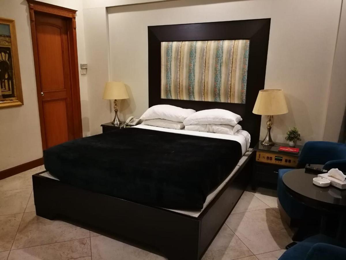 Regency Inn Hotel Lahore Extérieur photo
