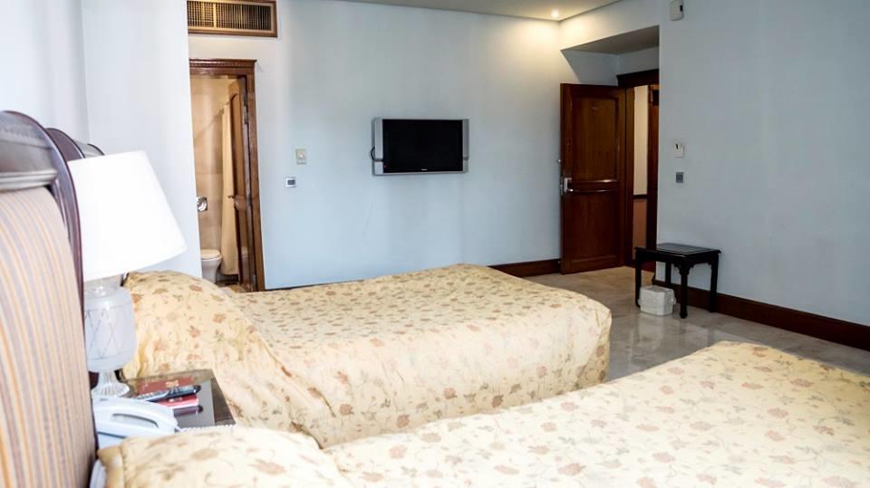 Regency Inn Hotel Lahore Extérieur photo