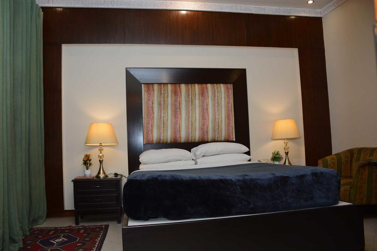 Regency Inn Hotel Lahore Extérieur photo