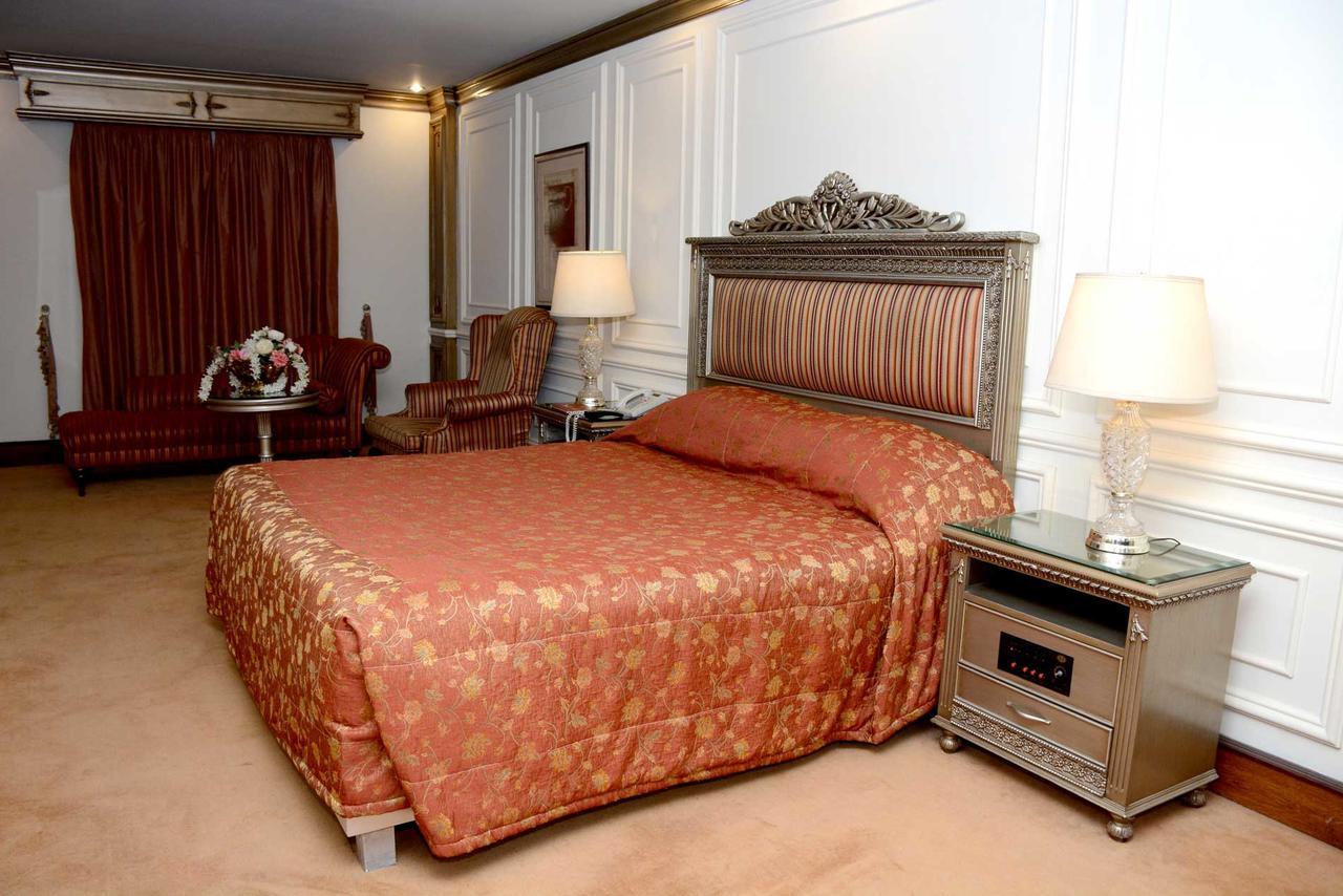 Regency Inn Hotel Lahore Extérieur photo