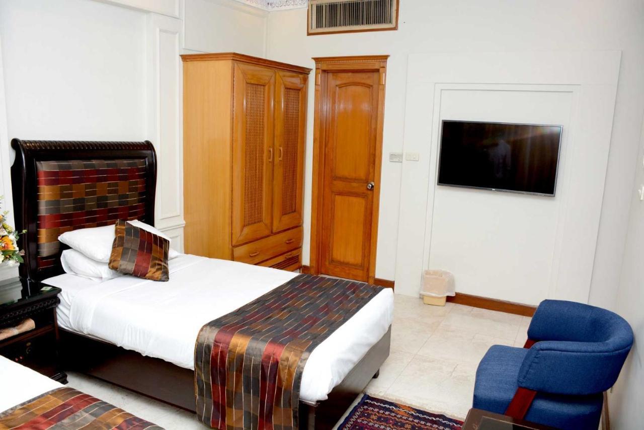 Regency Inn Hotel Lahore Extérieur photo