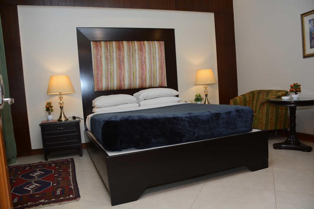 Regency Inn Hotel Lahore Extérieur photo